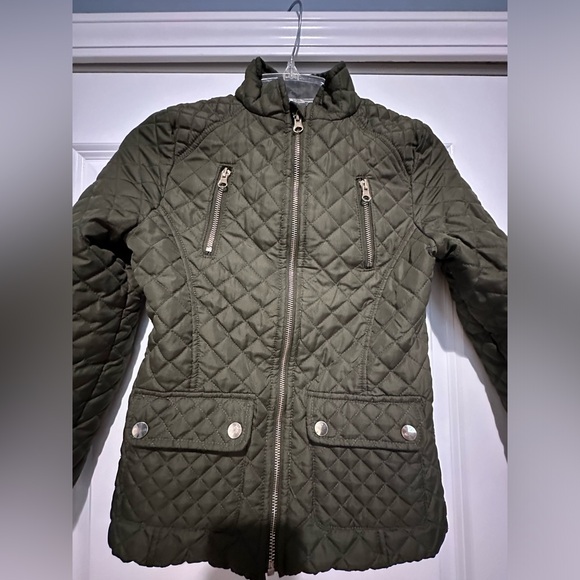 Girls Green Quilted Jacket Size 7/8 - Picture 2 of 4